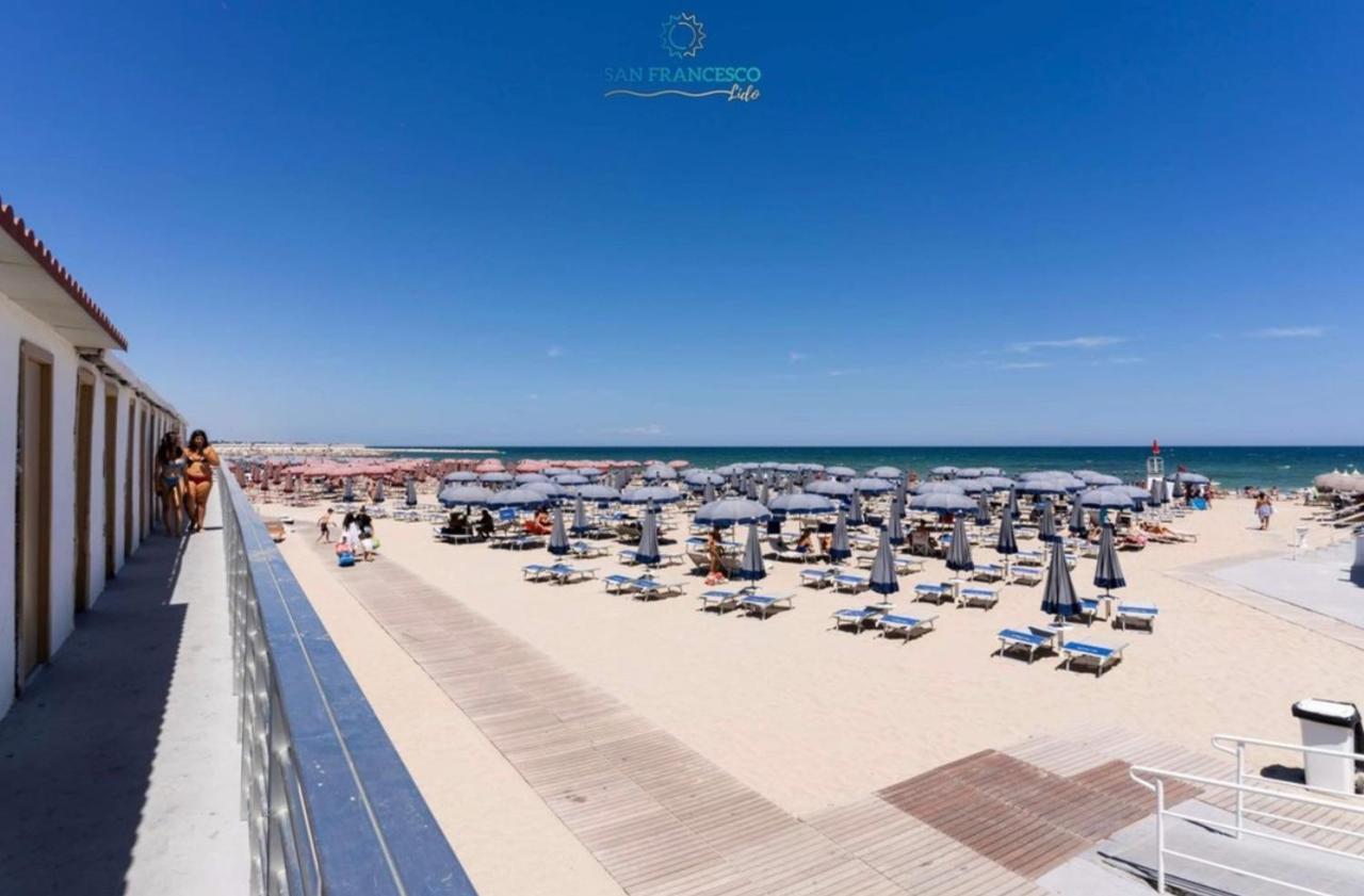 Adriatico HomeMare-Fiera-Centro Bari Exterior foto